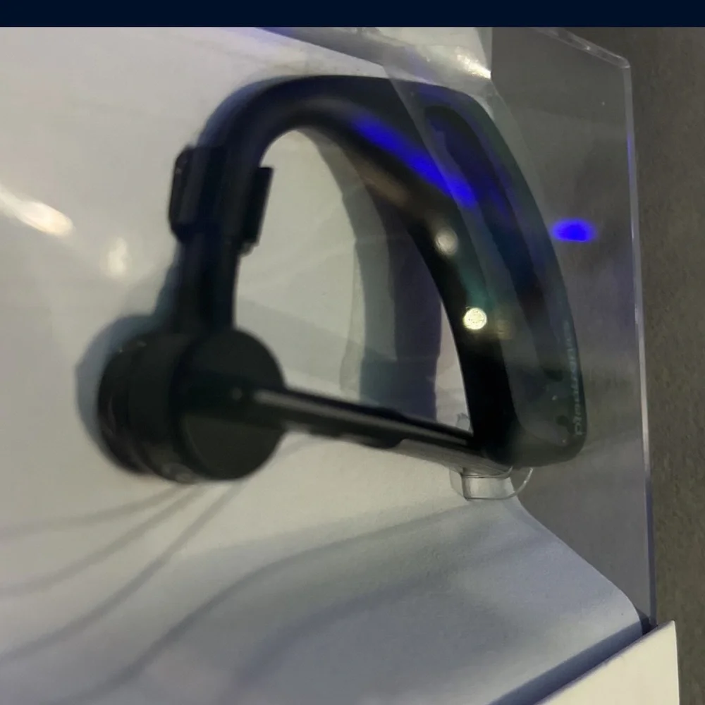 Voyager Legend Bluetooth Headset - Black